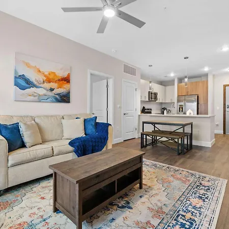 2br Near Broadway W Fireplace & Pool * Nashville