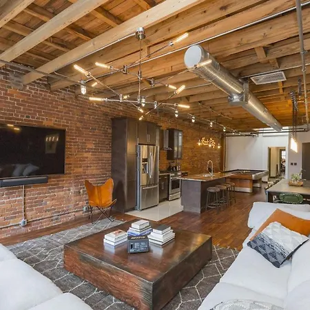 Holiday home The Library-downtown Luxury Penthouse Printers Alley Steps To Broadway