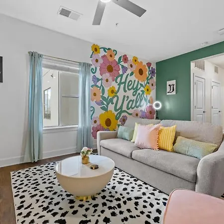 Apartment Glam 2br Walk To Broadway & The Gulch Nashville