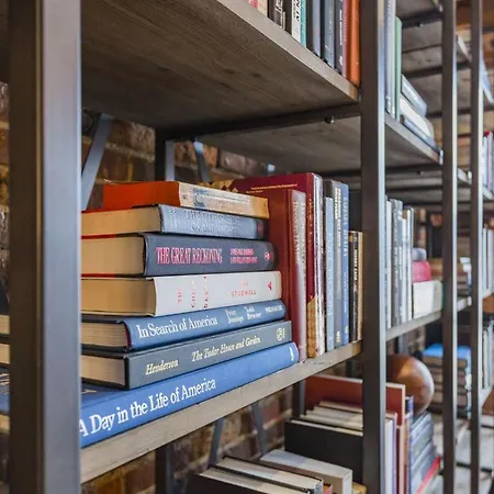 Holiday home The Library-downtown Luxury Penthouse Printers Alley Steps To Broadway Nashville