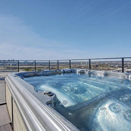 Apartment Modern Oasis Downtown Skyline View Prime Nashville