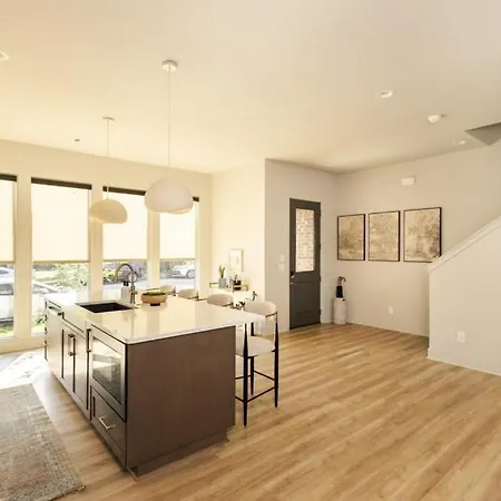 Bachelorette Dream | 2 Units | 8 Kings + 8 Baths Apartment