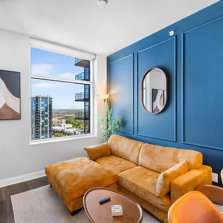 Music For 2 Gulch, Pool & Whole Foods Apartment Nashville
