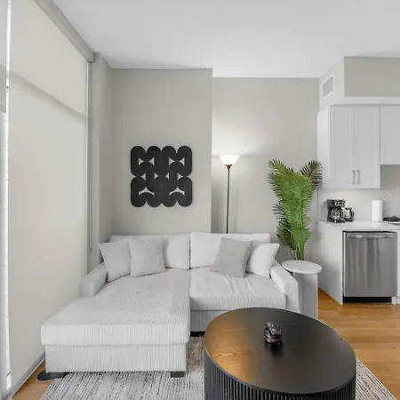 Apartment Broadway Views Lux Gulch Condo+ Private Balcony *
