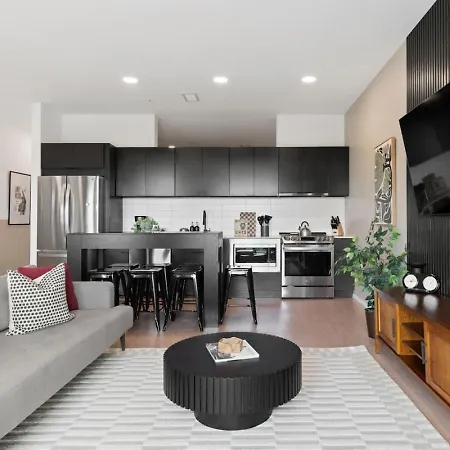 River View Luxury With Garage, Walk To Downtown Apartment Nashville