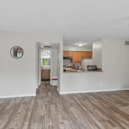 Roomy With Modern Features Nashville
