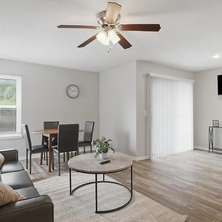 Apartment Roomy With Modern Features Nashville