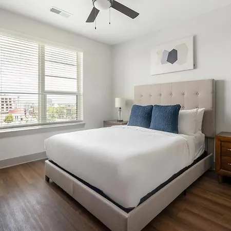 Landing Beautiful 2Bd Gym Courtyard Apartment Nashville