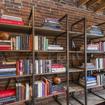 The Library-downtown Luxury Penthouse Printers Alley Steps To Broadway Holiday home *