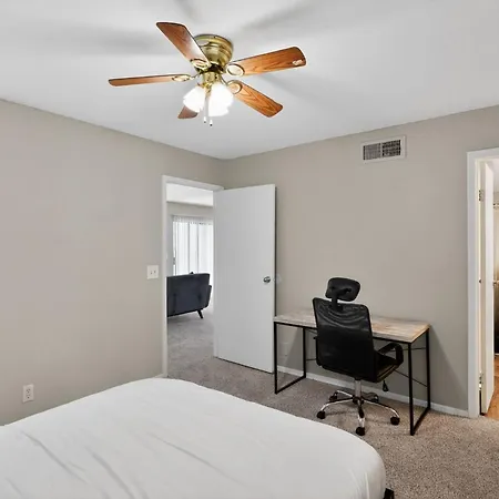 Apartment Modern Minutes From Downtown *