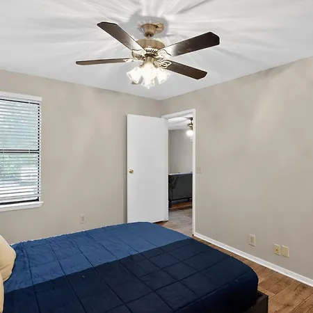 Relaxing 2br With Easy Access Apartment Nashville