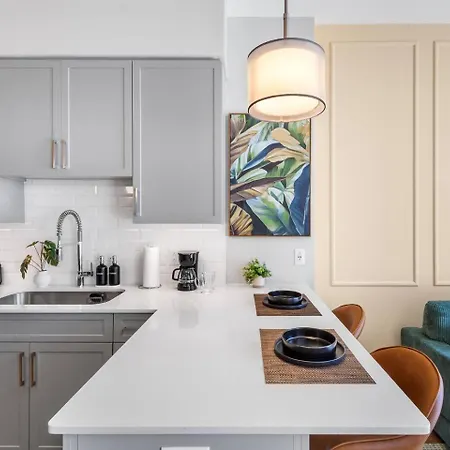 Apartment Luxury Pool, Gym & Lounge + Free Parking Nashville