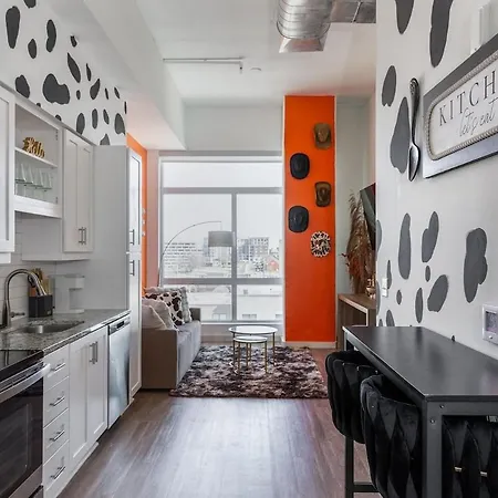 Apartment Walk To Broadway, Rooftop Pool And Sky Lounge