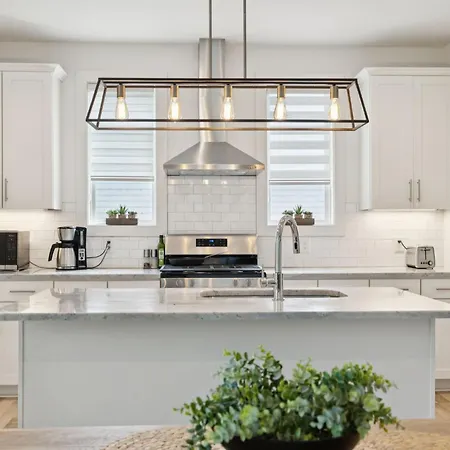 Apartment Modern Townhouse Close To Broadway *