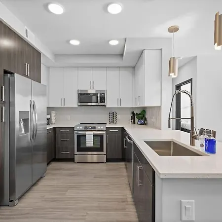 Apartment View Getaway 2br Near Broadway & Gulch