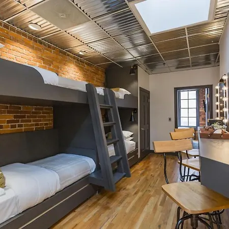 Holiday home The Library-downtown Luxury Penthouse Printers Alley Steps To Broadway