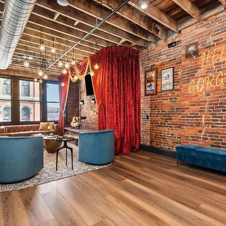 Holiday home The Velvet Vault-luxury Downtown Loft With River View & Walk To Broadway Nashville