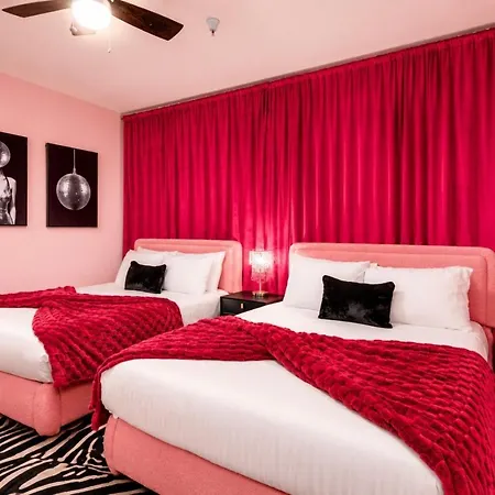 Apartment Pink Pony Club Retreat Near Vanderbilt Sleeps 6 *
