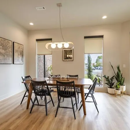 Apartment Bachelorette Dream | 2 Units | 8 Kings + 8 Baths *