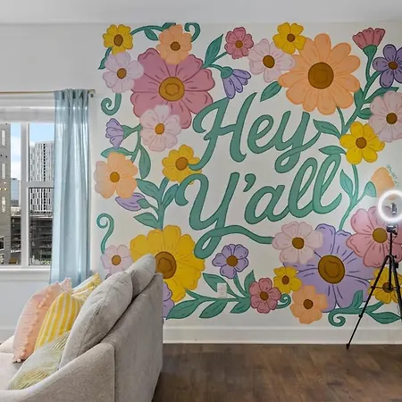 Glam 2br Walk To Broadway & The Gulch Apartment Nashville