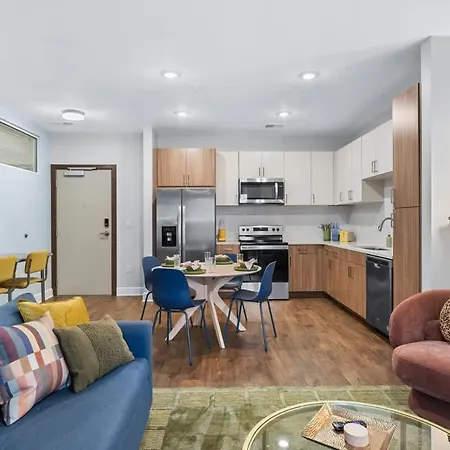 Apartment 2br W Glam Station & Karaoke Near Broadway Nashville
