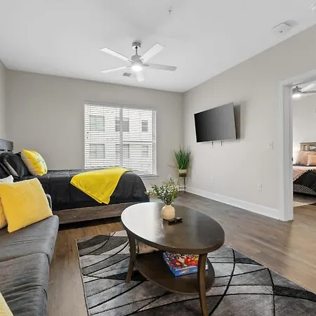 Stylish Gulch Retreat - Near Broadway *