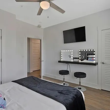 Apartment Retronash Penthouse Sleeps 7 Terrace Downtown View *