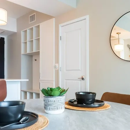 Apartment Luxury Gulch Skyline Views, Pool, Parking Nashville