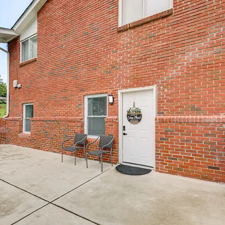 Apartment 8 Mi To Nissan Stadium & Broadway! Nashville