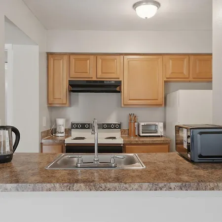 Roomy With Modern Features Apartment