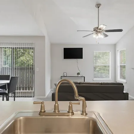 Cozy Retreat Near Airport & Hotspots * Nashville