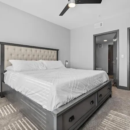 Apartment View Getaway 2br Near Broadway & Gulch *