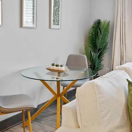 Modern 2br Retreat Sylvan Park Near Broadway