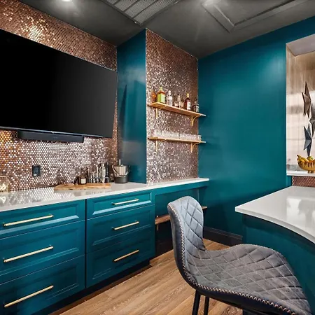 Holiday home The Songbird-luxury Penthouse Steps To Broadway Nashville