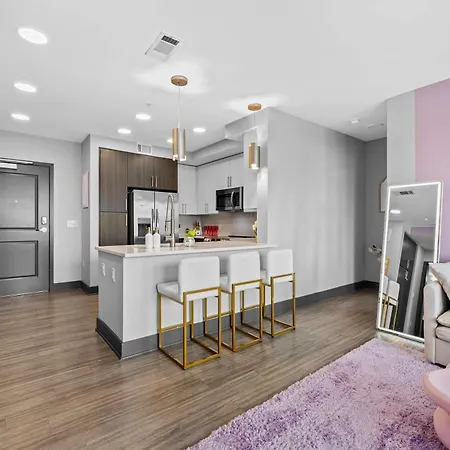 Vibrant Retreat Pool And Glam Nashville