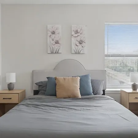 East Living Made Simple Apartment