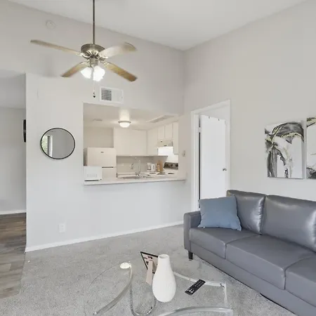 East Living Made Simple Nashville