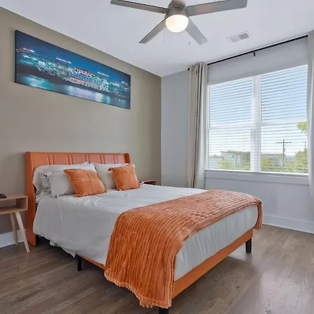 Retronash Penthouse Sleeps 7 Terrace Downtown View Nashville