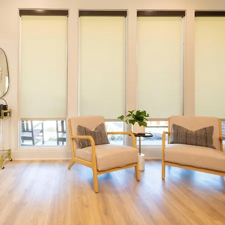 Pool, Hot Tub, Sauna & Firepit- 7 Min To Broadway Apartment Nashville
