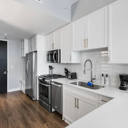 Lux In The Gulch Walkable Stay, Parking Nashville