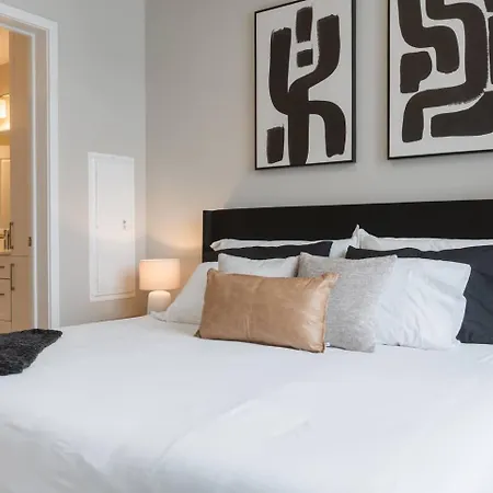 Apartment Sky-high Luxury W/ 26th-floor Lounge & Pool *