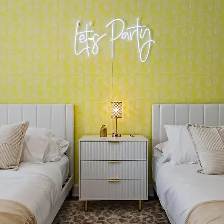 Glam 2br Walk To Broadway & The Gulch Nashville