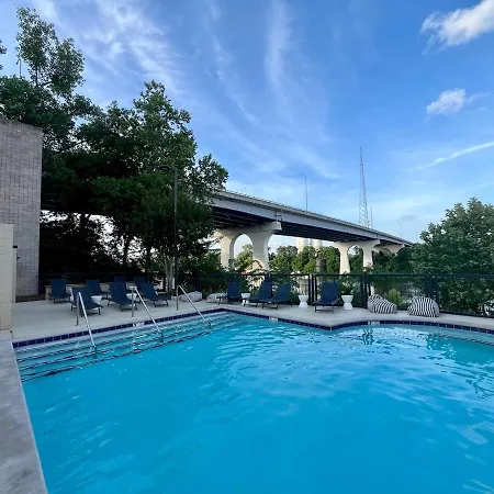 Apartment Riverside Rhythm! Waterfront & Walk To Broadway!