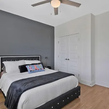 Retronash Penthouse Sleeps 7 Terrace Downtown View * Nashville