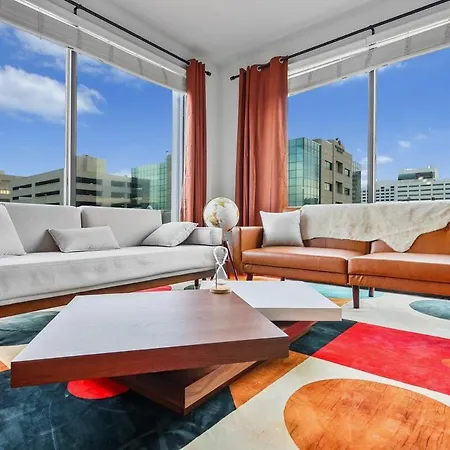 Apartment Mid-century Sunlit - Min To Brdwy - Parking *
