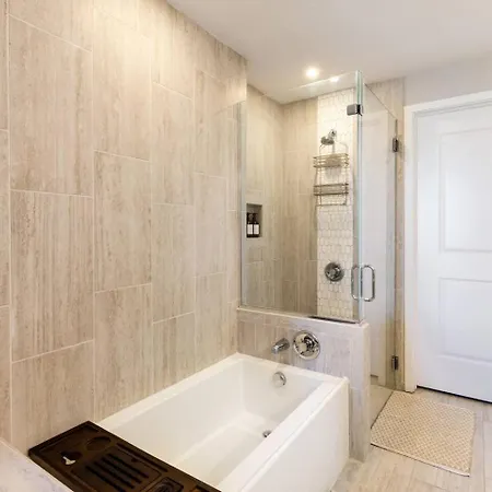 Skyline Views Gulch For 2, Private Balcony
