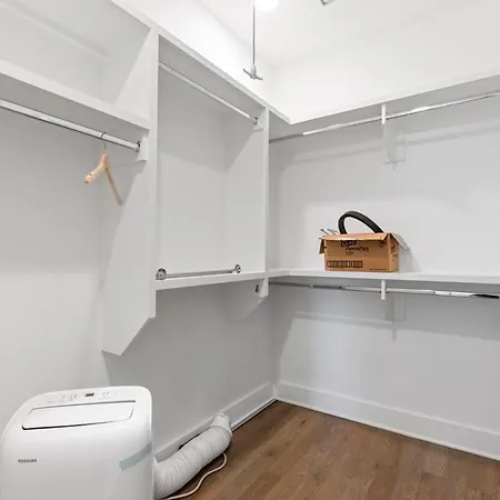 The Pad King Bunk 2 Baths *