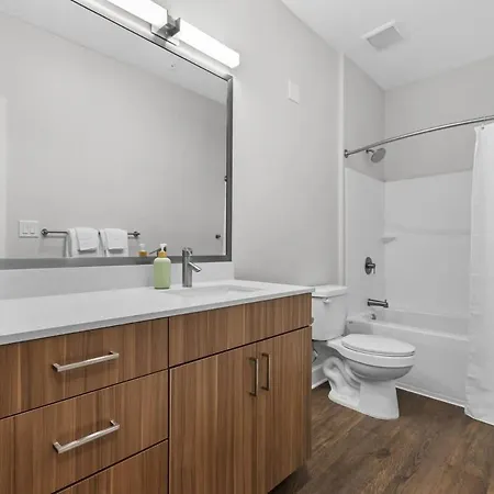 2br W Glam Station & Karaoke Near Broadway * Nashville