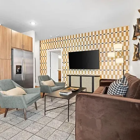Apartment Modern 2br W 2 King Beds Near Broadway Nashville