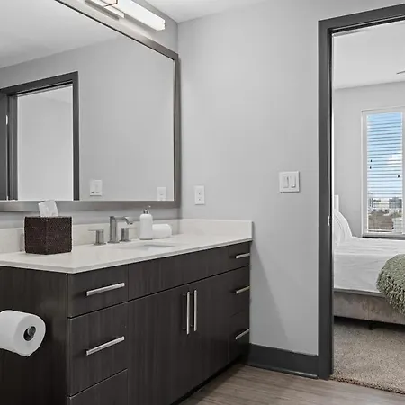 Stylish 2br Near Sylvan Park- Music Views Nashville